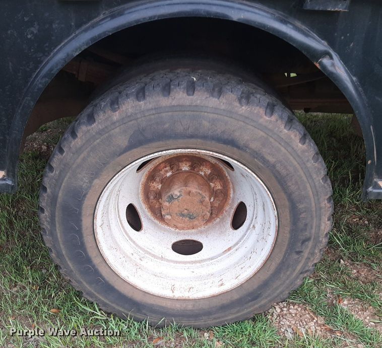 image for item DQ7054 2008 Ford F550 Super Duty SuperCab flatbed truck