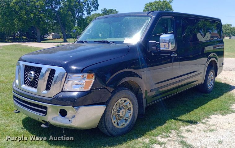 image for item DQ7165 2017 Nissan NV3500 van