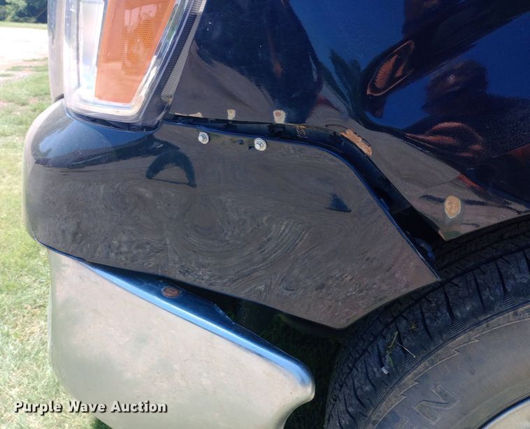 image for item DQ7165 2017 Nissan NV3500 van