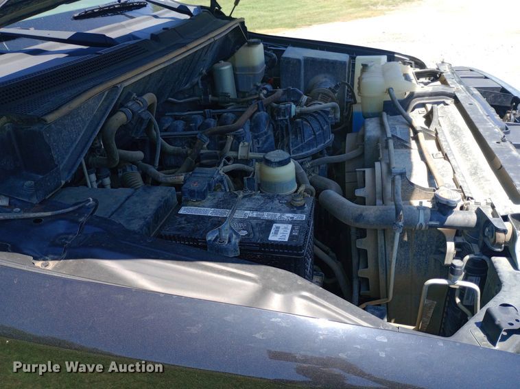 image for item DQ7165 2017 Nissan NV3500 van