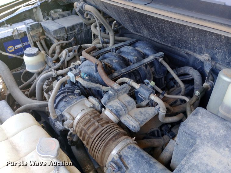 image for item DQ7165 2017 Nissan NV3500 van