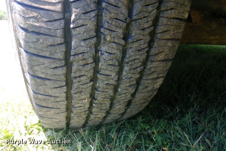 image for item DQ7165 2017 Nissan NV3500 van