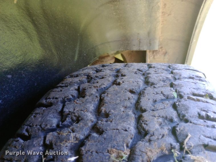 image for item DQ7165 2017 Nissan NV3500 van