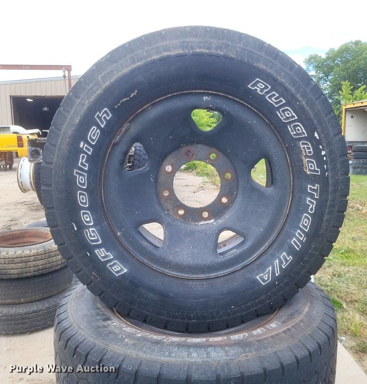 image for item DR4824 Tires