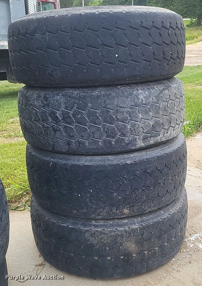 image for item DR4824 Tires