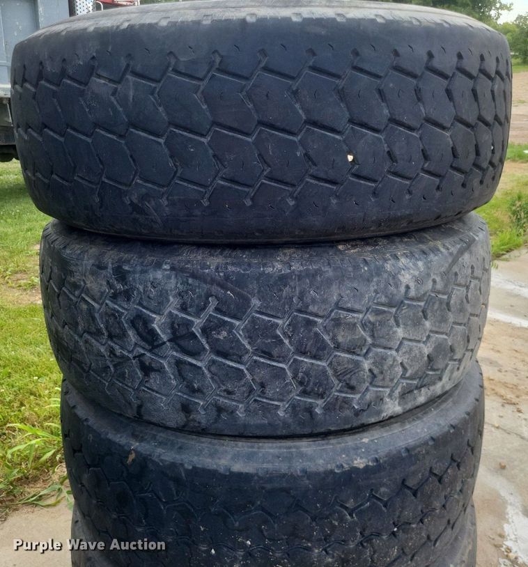 image for item DR4824 Tires