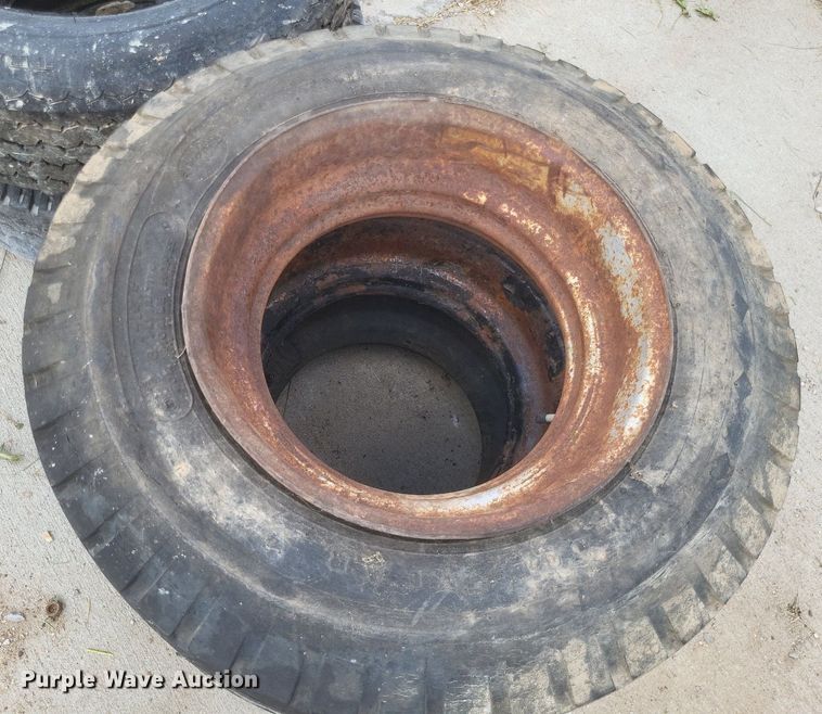 image for item DR4824 Tires