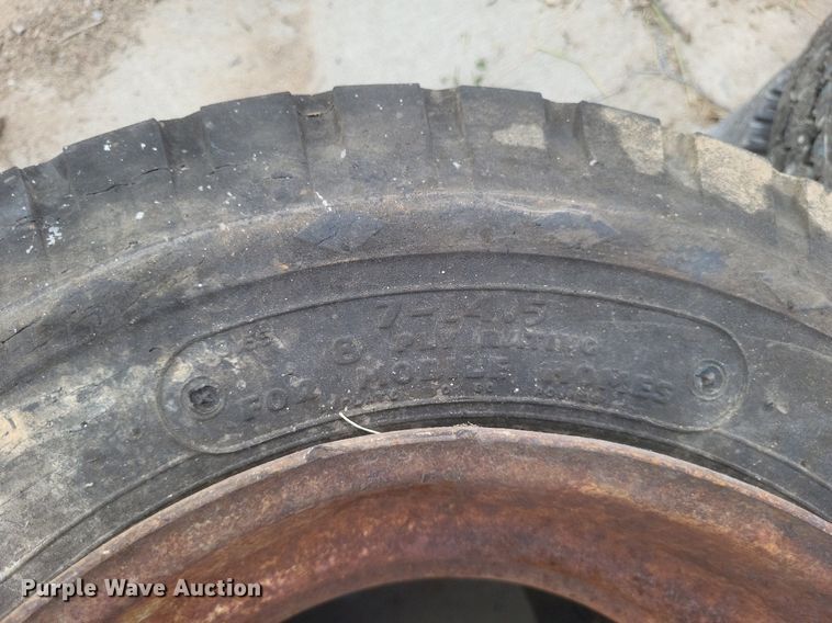 image for item DR4824 Tires