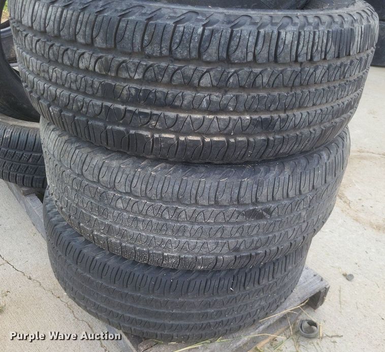 image for item DR4824 Tires
