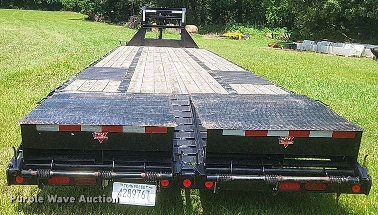 image for item DR4832 2022 PJ 40F equipment trailer