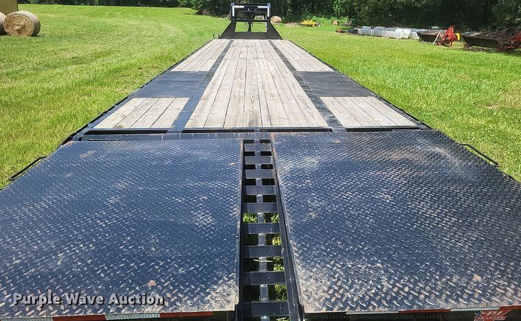 image for item DR4832 2022 PJ 40F equipment trailer