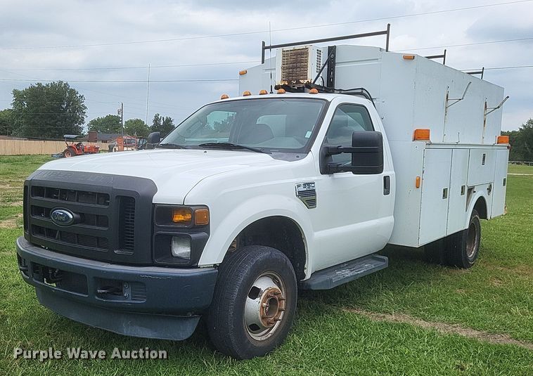 image for item DR4865 2009 Ford F350 Super Duty XL utility bed pickup truck