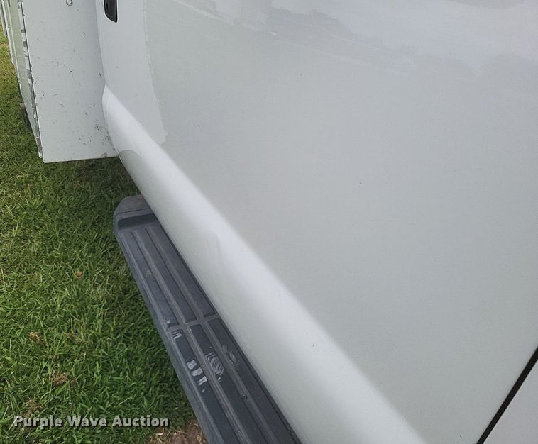 image for item DR4865 2009 Ford F350 Super Duty XL utility bed pickup truck