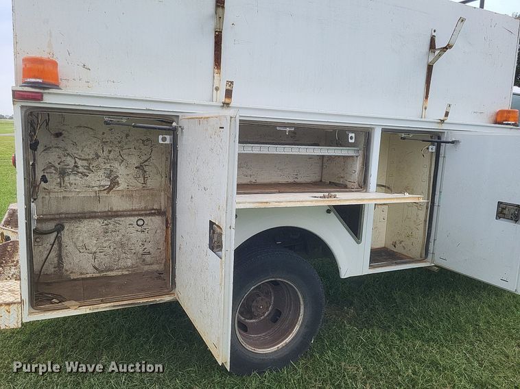 image for item DR4865 2009 Ford F350 Super Duty XL utility bed pickup truck