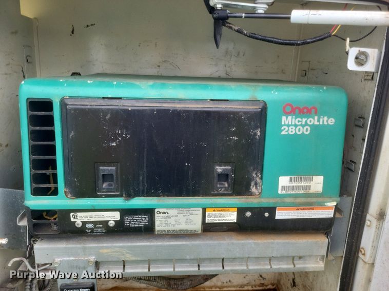 image for item DR4865 2009 Ford F350 Super Duty XL utility bed pickup truck