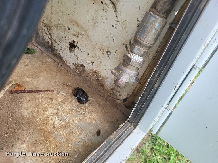 image for item DR4865 2009 Ford F350 Super Duty XL utility bed pickup truck