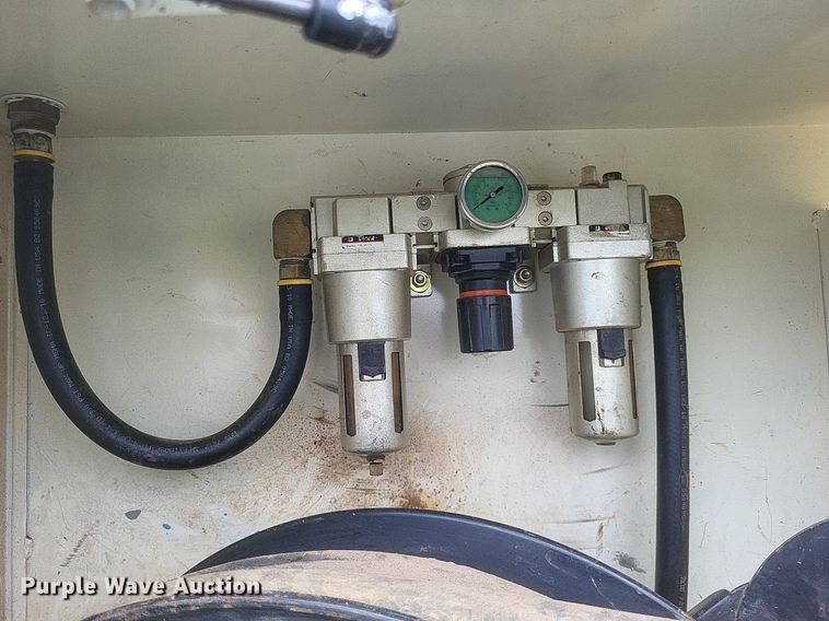 image for item DR4865 2009 Ford F350 Super Duty XL utility bed pickup truck