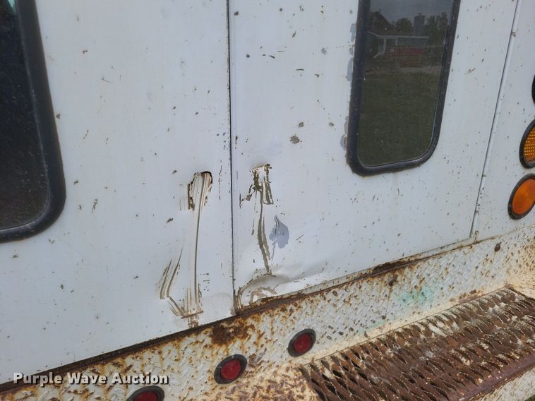 image for item DR4865 2009 Ford F350 Super Duty XL utility bed pickup truck