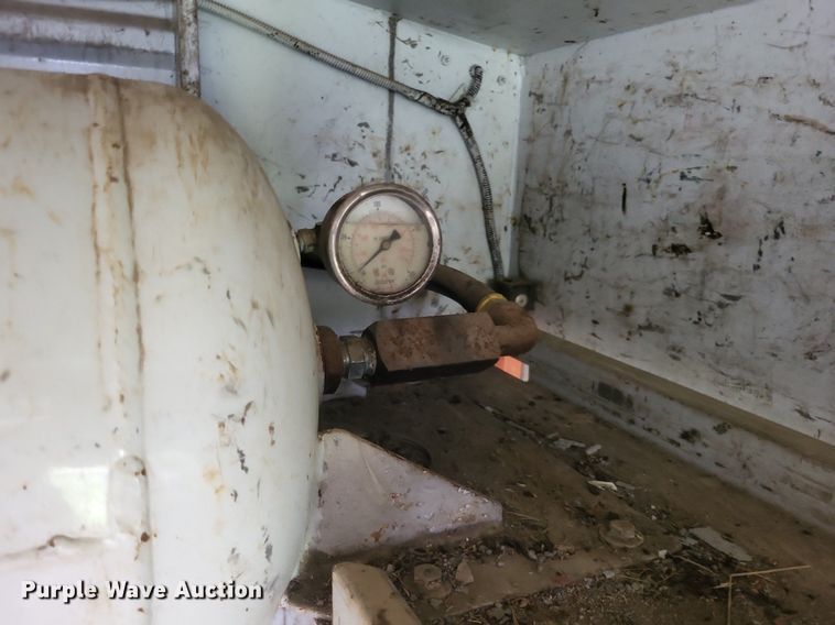 image for item DR4865 2009 Ford F350 Super Duty XL utility bed pickup truck