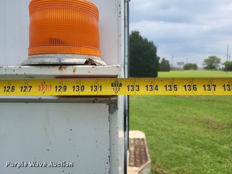 image for item DR4865 2009 Ford F350 Super Duty XL utility bed pickup truck