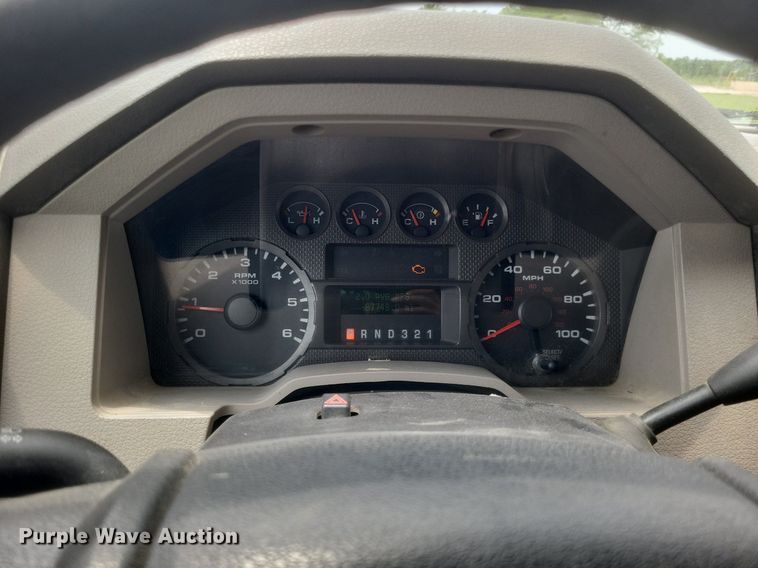 image for item DR4865 2009 Ford F350 Super Duty XL utility bed pickup truck