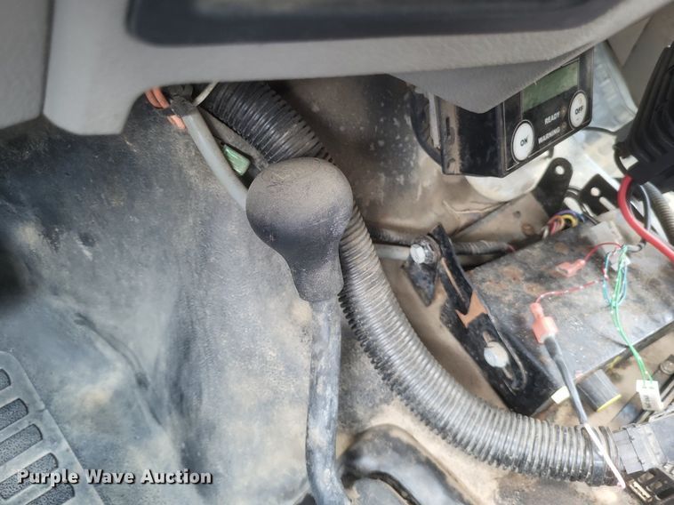 image for item DR4865 2009 Ford F350 Super Duty XL utility bed pickup truck