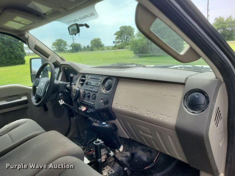 image for item DR4865 2009 Ford F350 Super Duty XL utility bed pickup truck