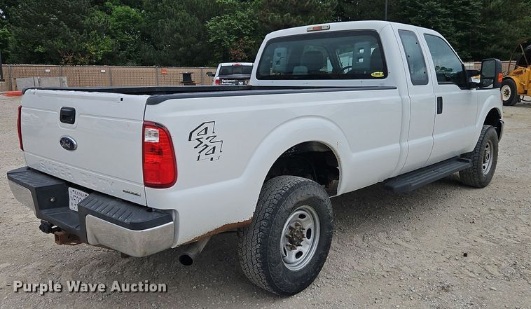 image for item DR8667 2015 Ford F250 Super Duty XL SuperCab pickup truck