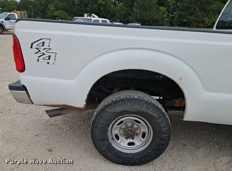 image for item DR8667 2015 Ford F250 Super Duty XL SuperCab pickup truck