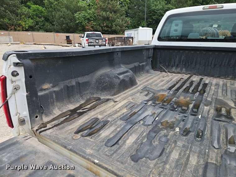 image for item DR8667 2015 Ford F250 Super Duty XL SuperCab pickup truck