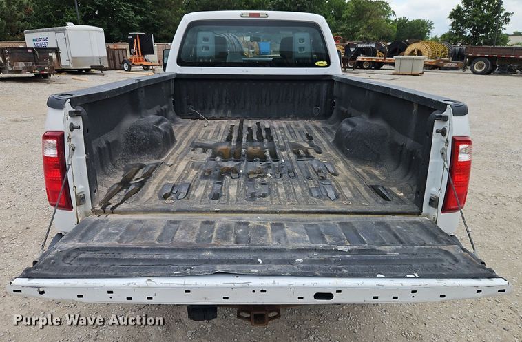 image for item DR8667 2015 Ford F250 Super Duty XL SuperCab pickup truck