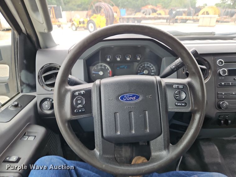 image for item DR8667 2015 Ford F250 Super Duty XL SuperCab pickup truck