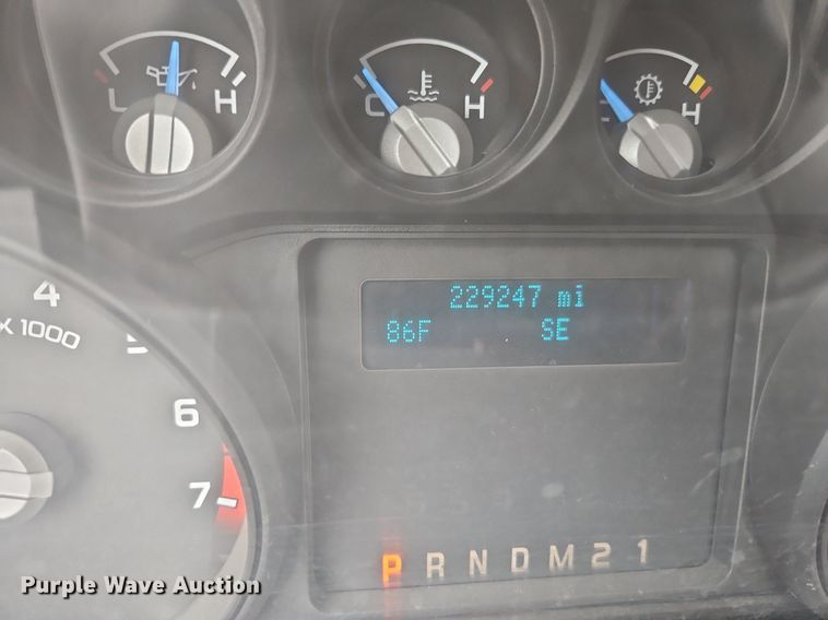 image for item DR8667 2015 Ford F250 Super Duty XL SuperCab pickup truck