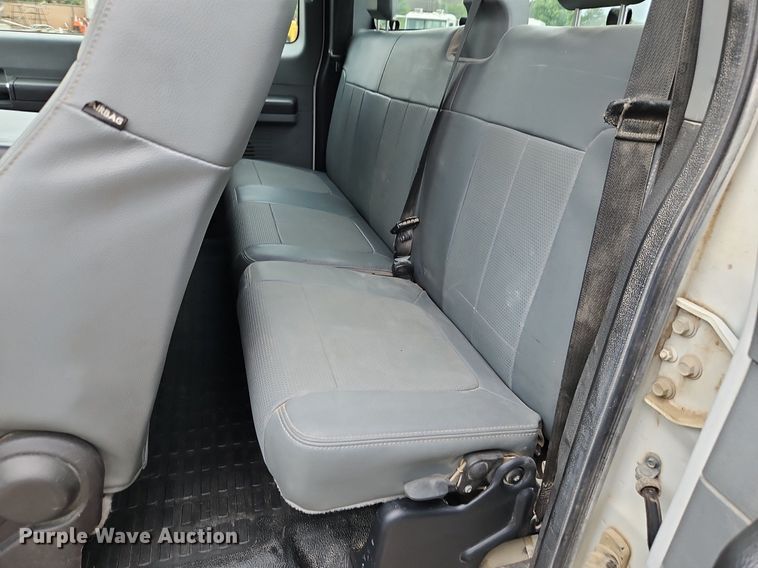 image for item DR8667 2015 Ford F250 Super Duty XL SuperCab pickup truck