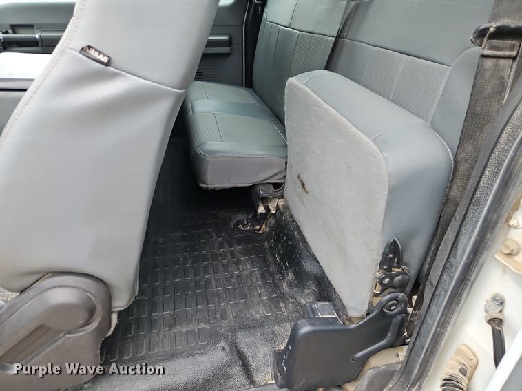 image for item DR8667 2015 Ford F250 Super Duty XL SuperCab pickup truck