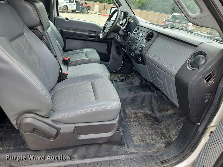 image for item DR8667 2015 Ford F250 Super Duty XL SuperCab pickup truck