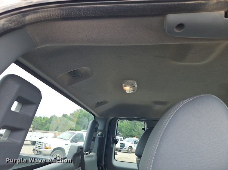 image for item DR8667 2015 Ford F250 Super Duty XL SuperCab pickup truck