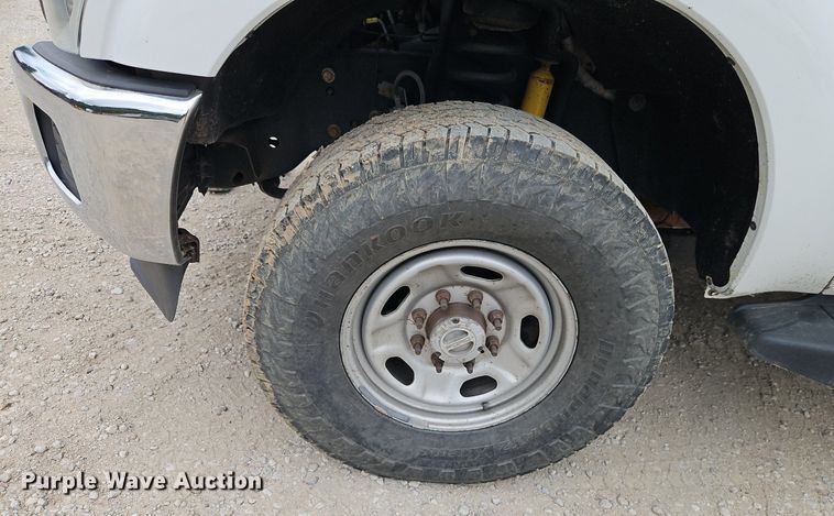 image for item DR8667 2015 Ford F250 Super Duty XL SuperCab pickup truck