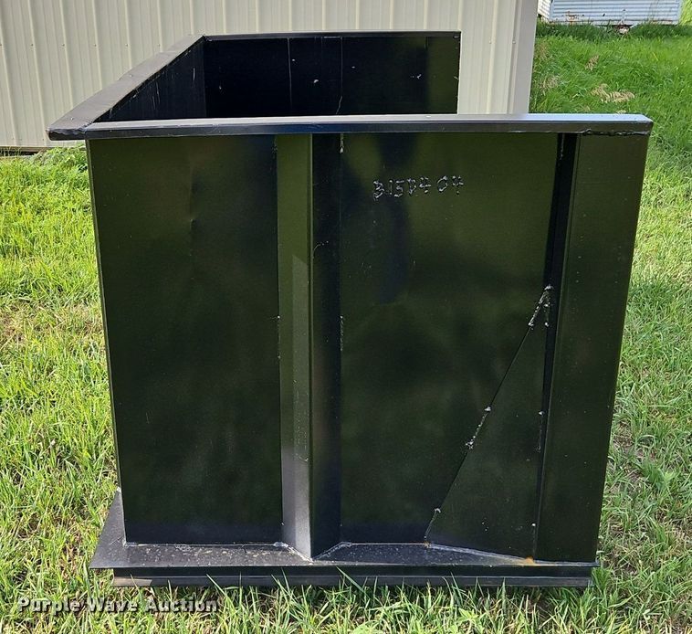 image for item DR8671 Telehandler basket