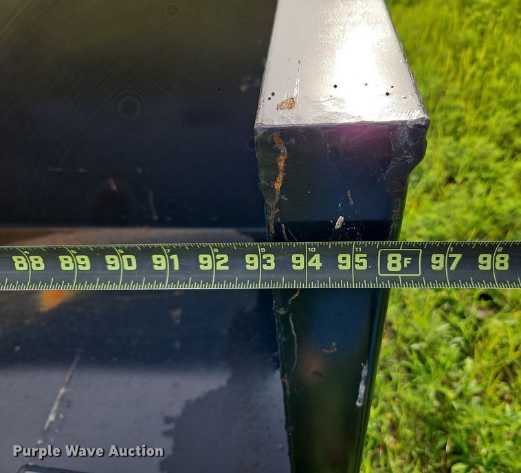 image for item DR8671 Telehandler basket