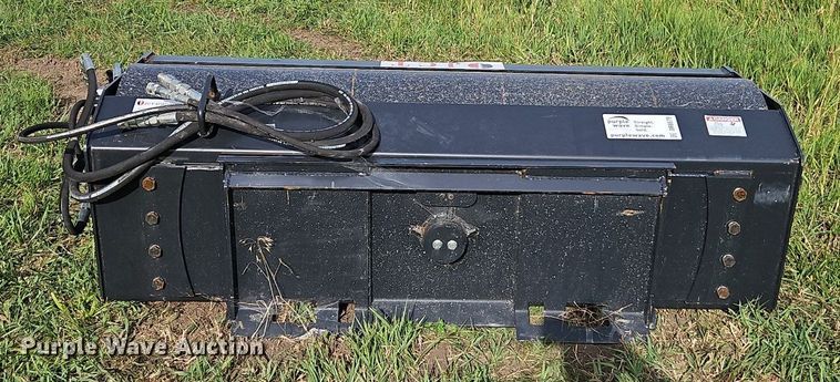 image for item DR8679 JCT skid steer roller