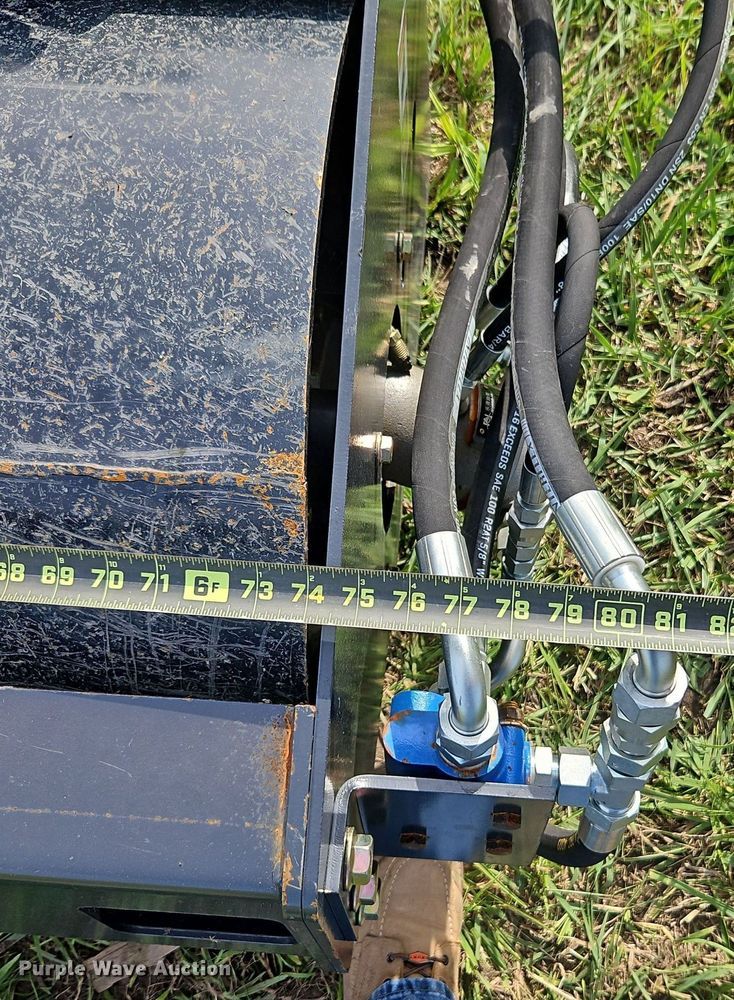 image for item DR8679 JCT skid steer roller