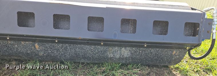 image for item DR8679 JCT skid steer roller