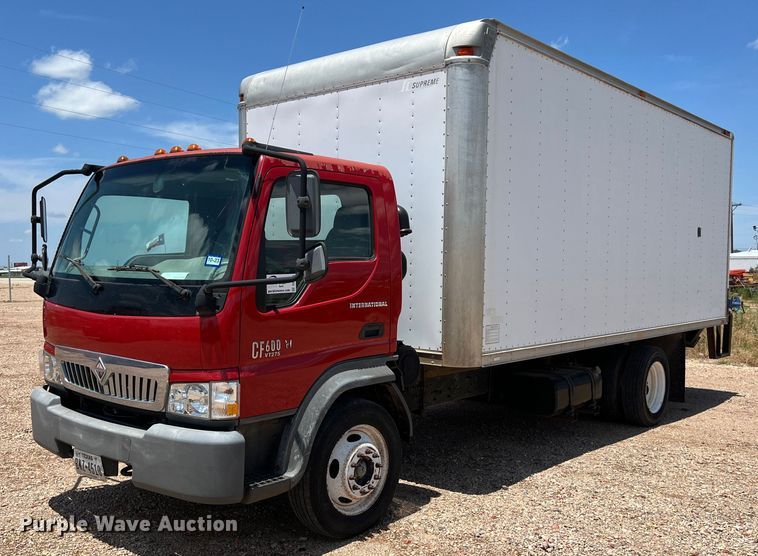 image for item DS3095 2006 International CF600 box truck