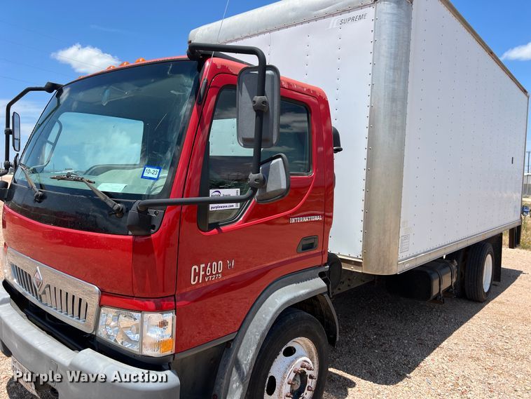 image for item DS3095 2006 International CF600 box truck