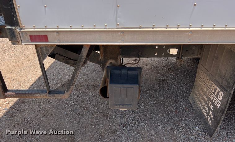 image for item DS3095 2006 International CF600 box truck