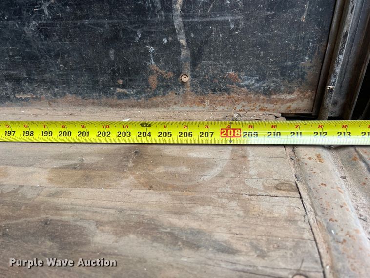 image for item DS3095 2006 International CF600 box truck