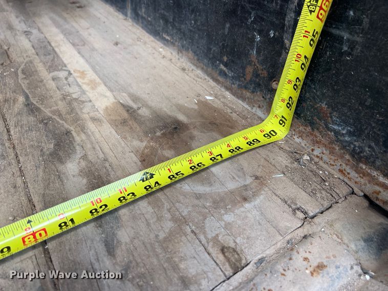 image for item DS3095 2006 International CF600 box truck