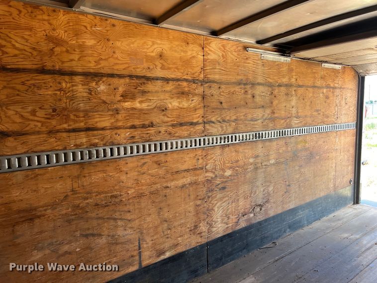 image for item DS3095 2006 International CF600 box truck