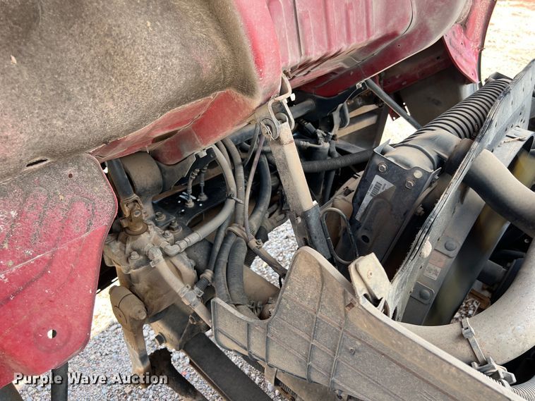 image for item DS3095 2006 International CF600 box truck